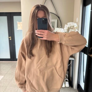 hoodie neo noir - säljer denna supersnygga hoodie från neo noir ⭐️⭐️