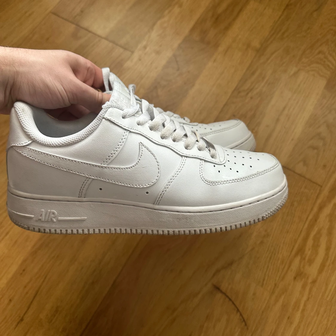 Vita Nike Air Force 1 sneakers