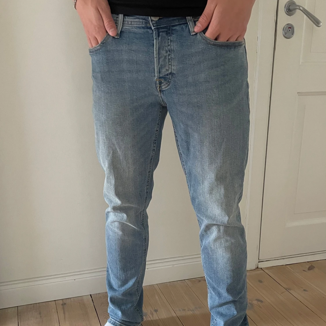Ljusblå jeansbyxor herr slimfit
