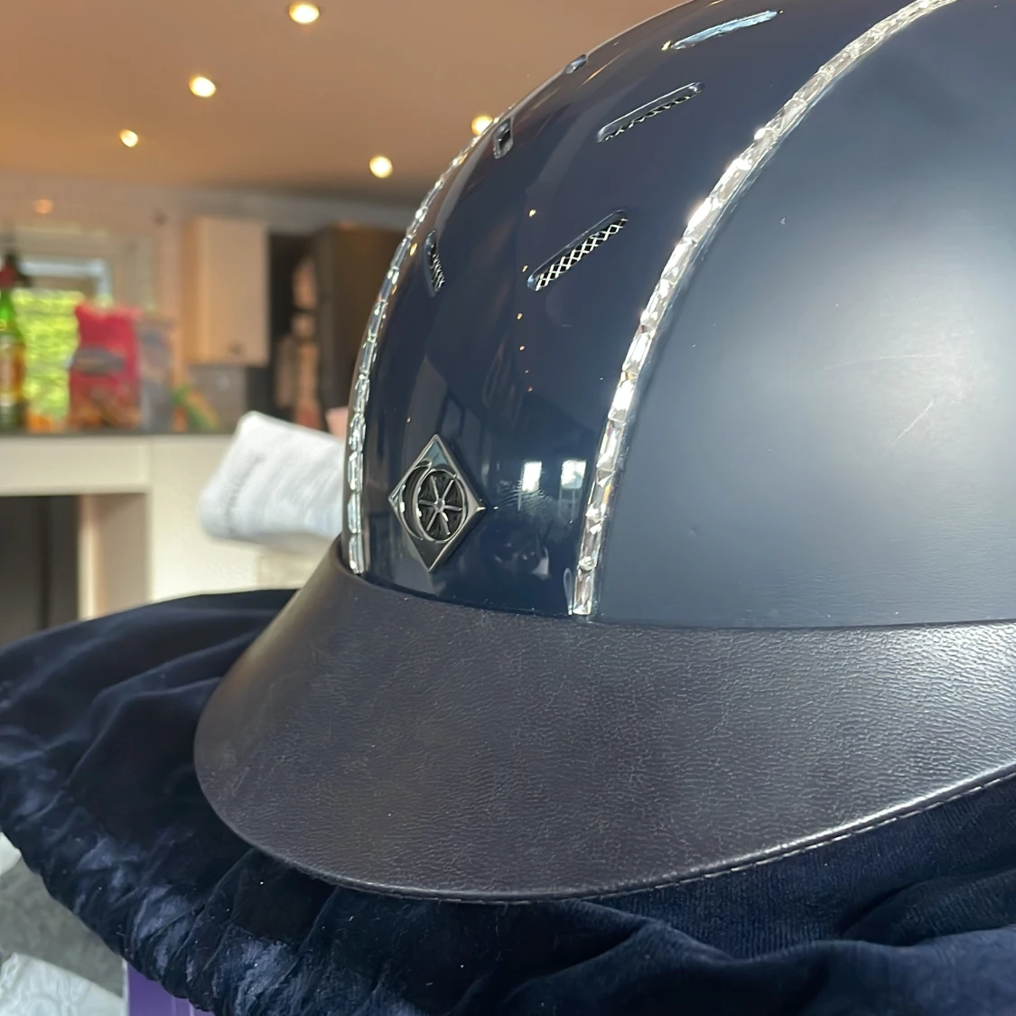 Charles Owen ridhjälm  - 1