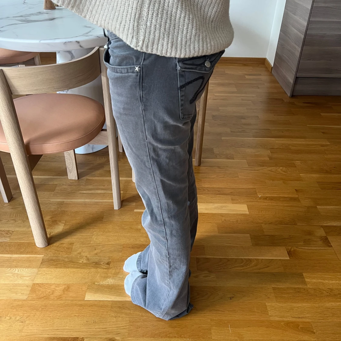 Gråa lågmidjade bootcut jeans  - 2