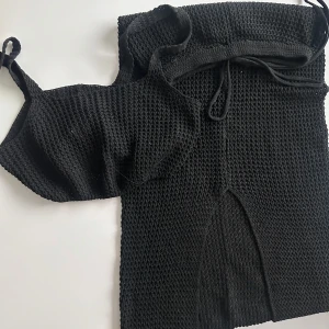 Svart stickad strandset  - Svart strand set