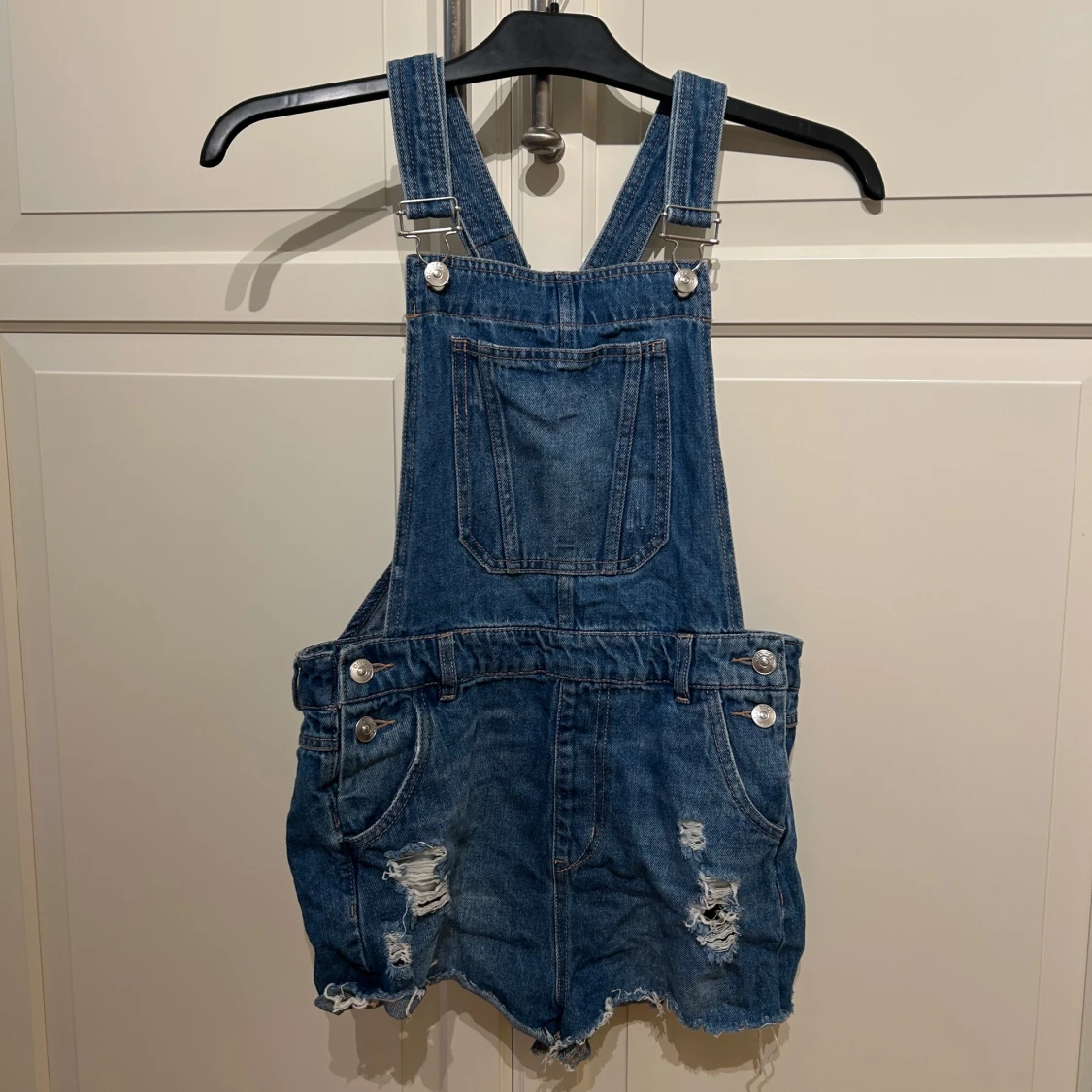  hängselshorts från H&M Divided