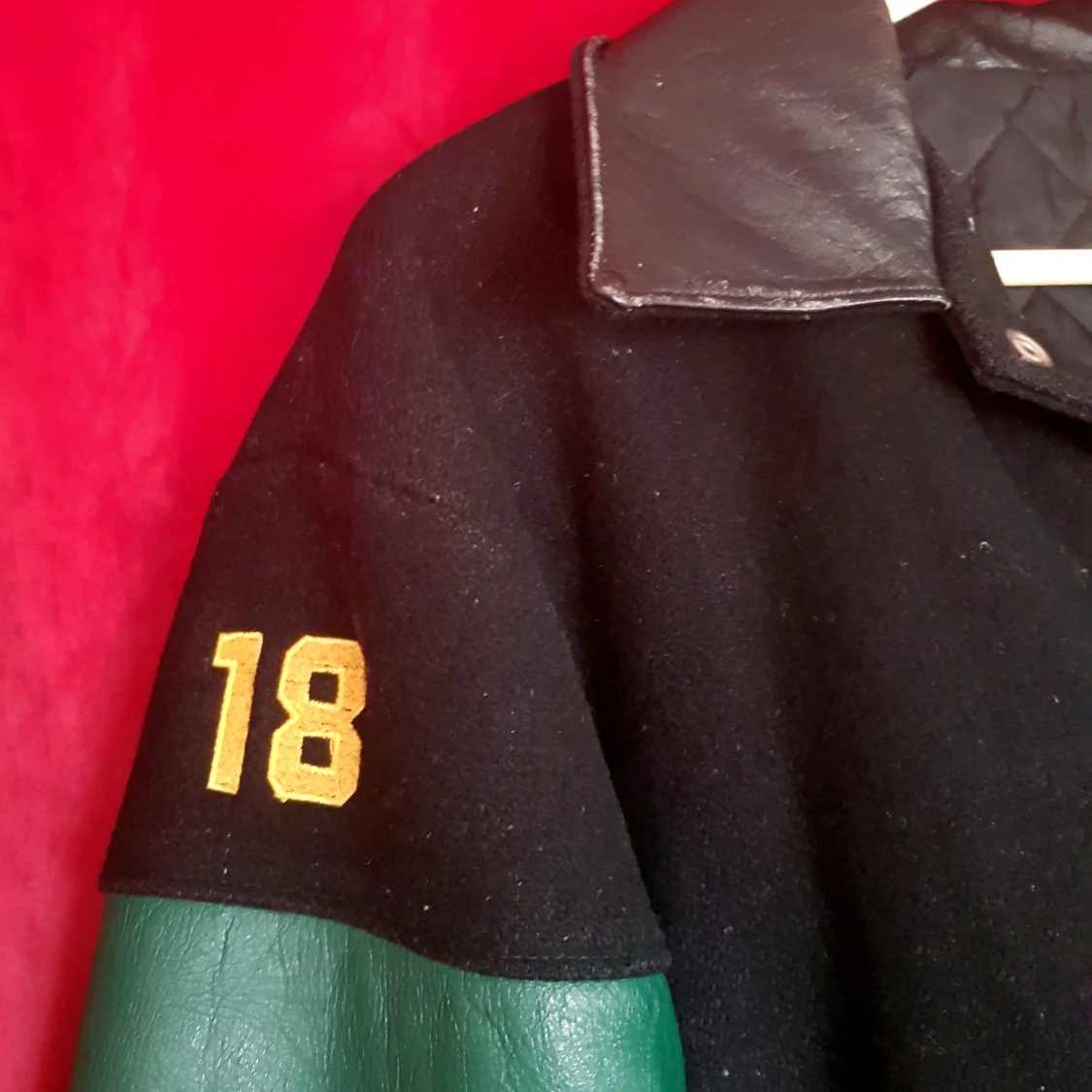 Svart och grön varsityjacka South Delta REP Wolverines - 1