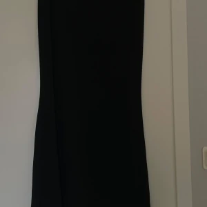 Svart maxi klänning - Snygg Maxi klänning .