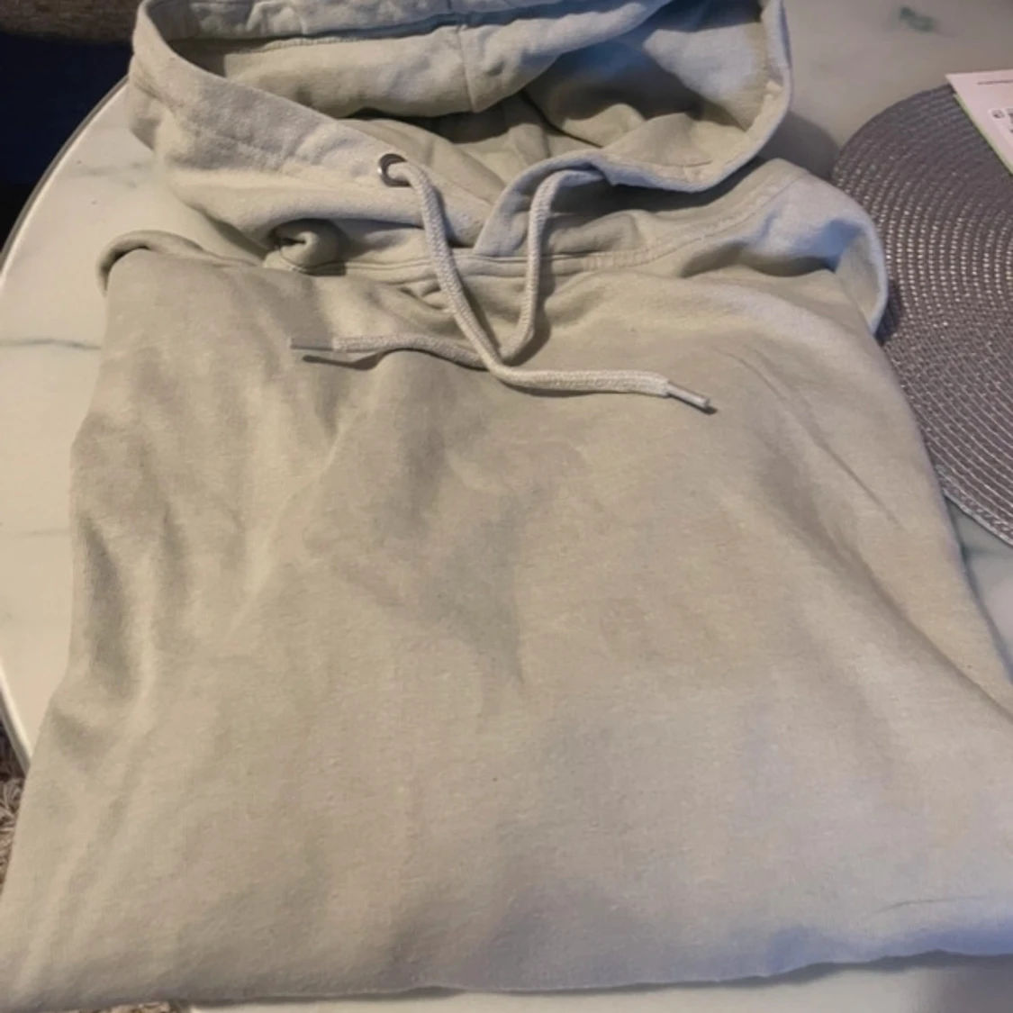 Ljusgrå hoodie från 157 - 1