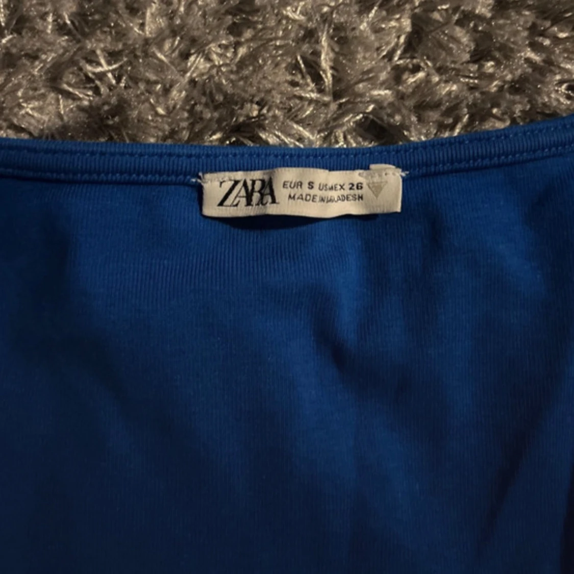 Blå croppad topp från Zara - 1