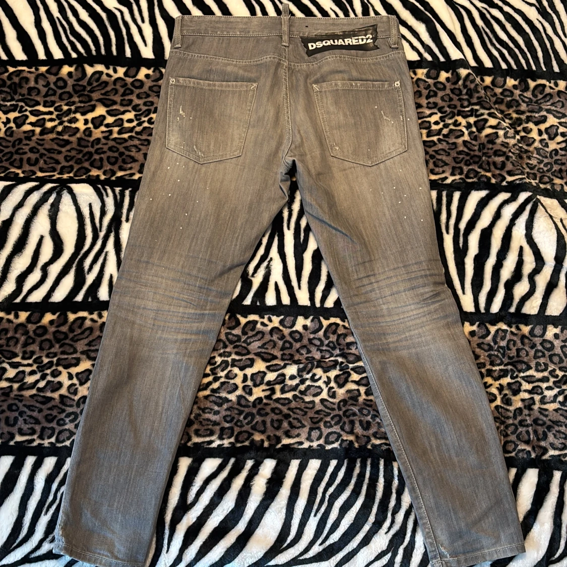 Grå jeansbyxor från Dsquared2 - 2