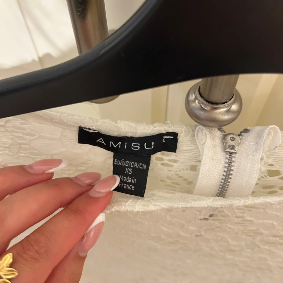 Vit spetstopp från Amisu - 1