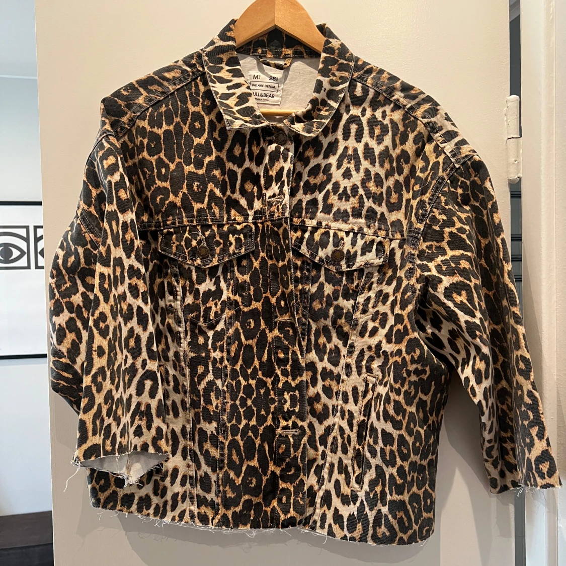 Leopardmönstrad jeansjacka  - 1