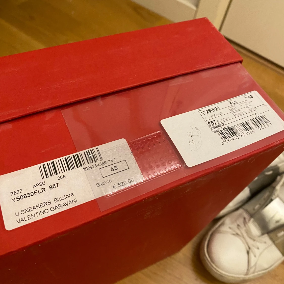 Valentino Garavani sneakers med silverdetalj - 2