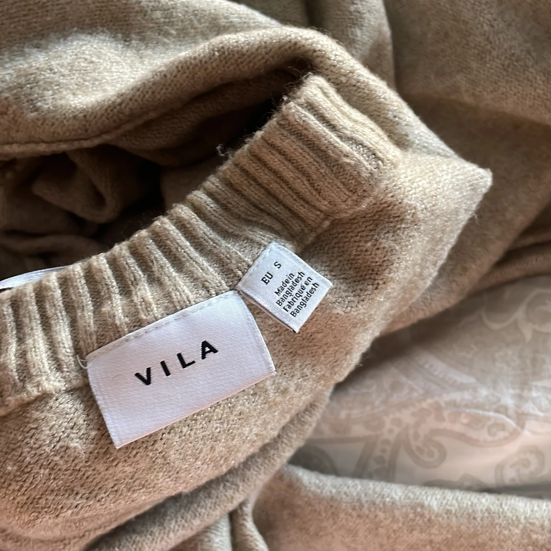 Beige tröja från VILA - 1