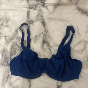 Blå bikini topp  - Aldrig använt storlek 80C från Åhlens