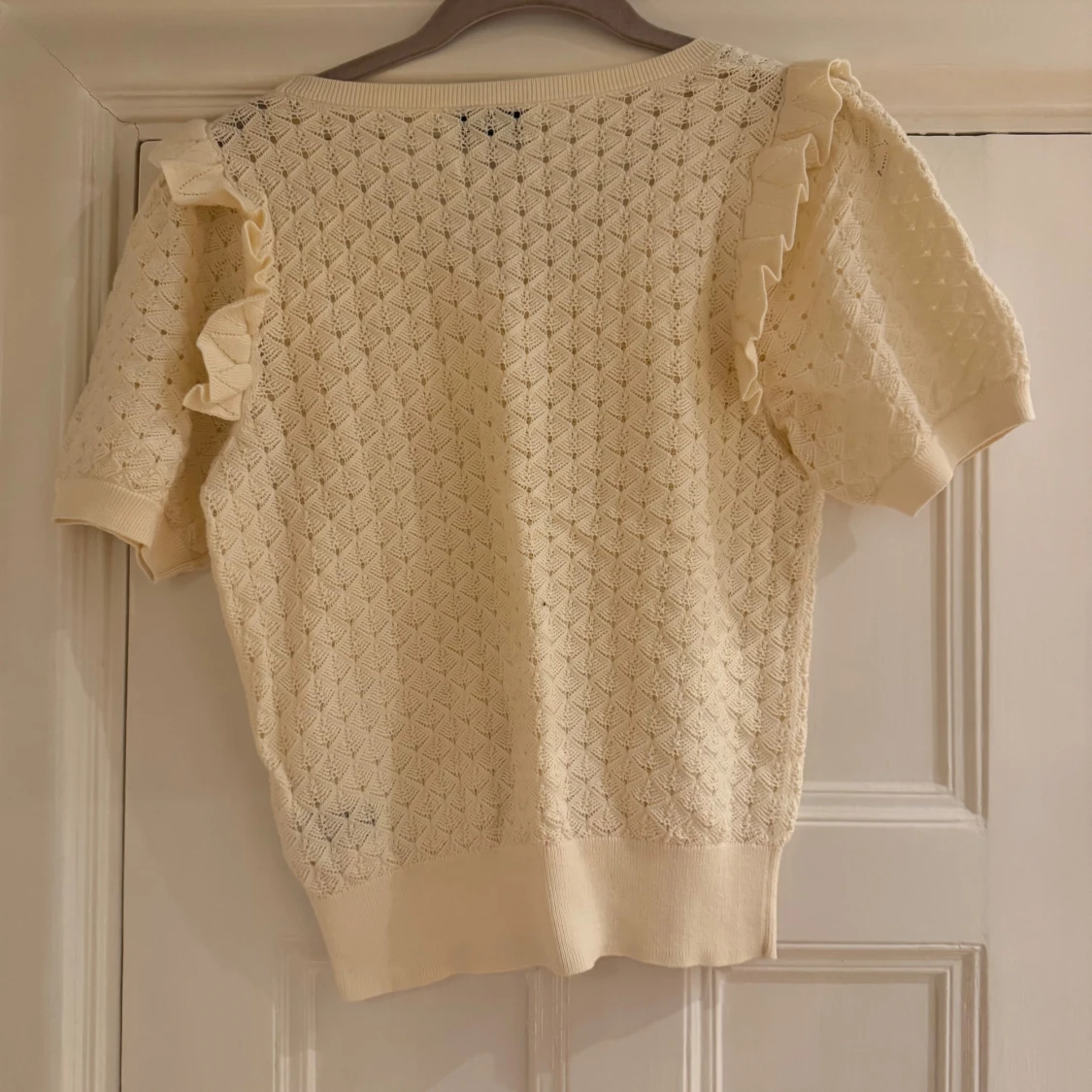 Vit stickad topp - 90