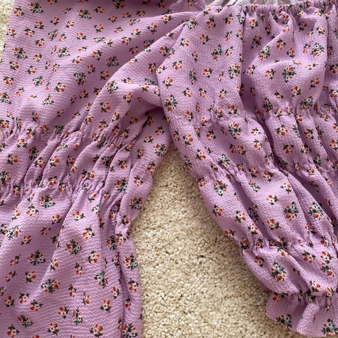 Lila blommig blus - 3