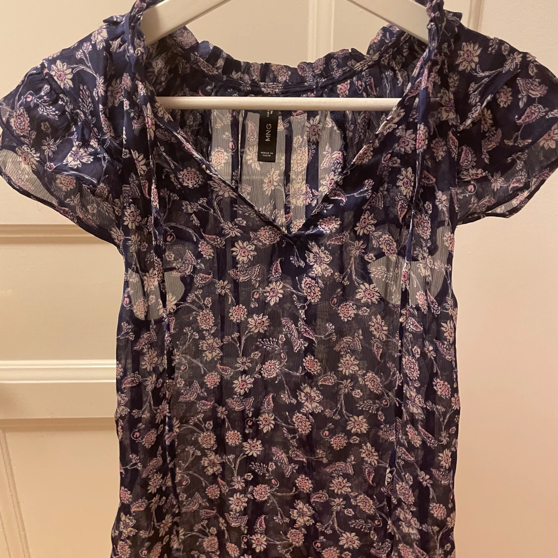 Blommig blus från mango - 3