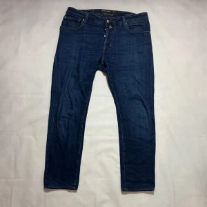Jacob Cohen jeans  - -model: jacob Cohen slim/normal fit  - Conditon:9/10 - size W34-35 retail price:5499 SEK J13