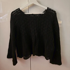 Stickad tröja - Superfin tröja som är lite ”grovstickad”, använd en gång💞skriv privat för mer bilder