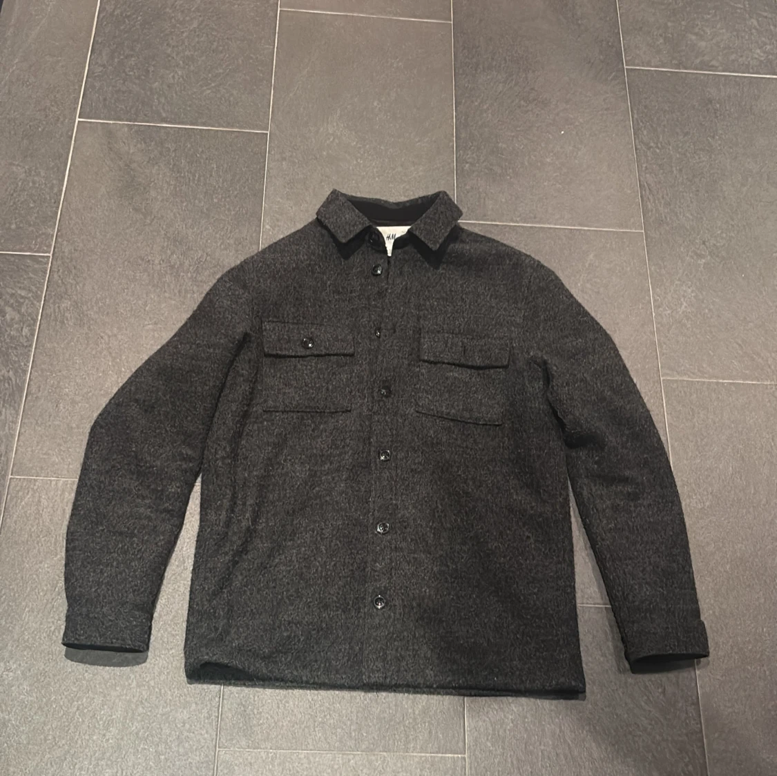 Grå overshirt