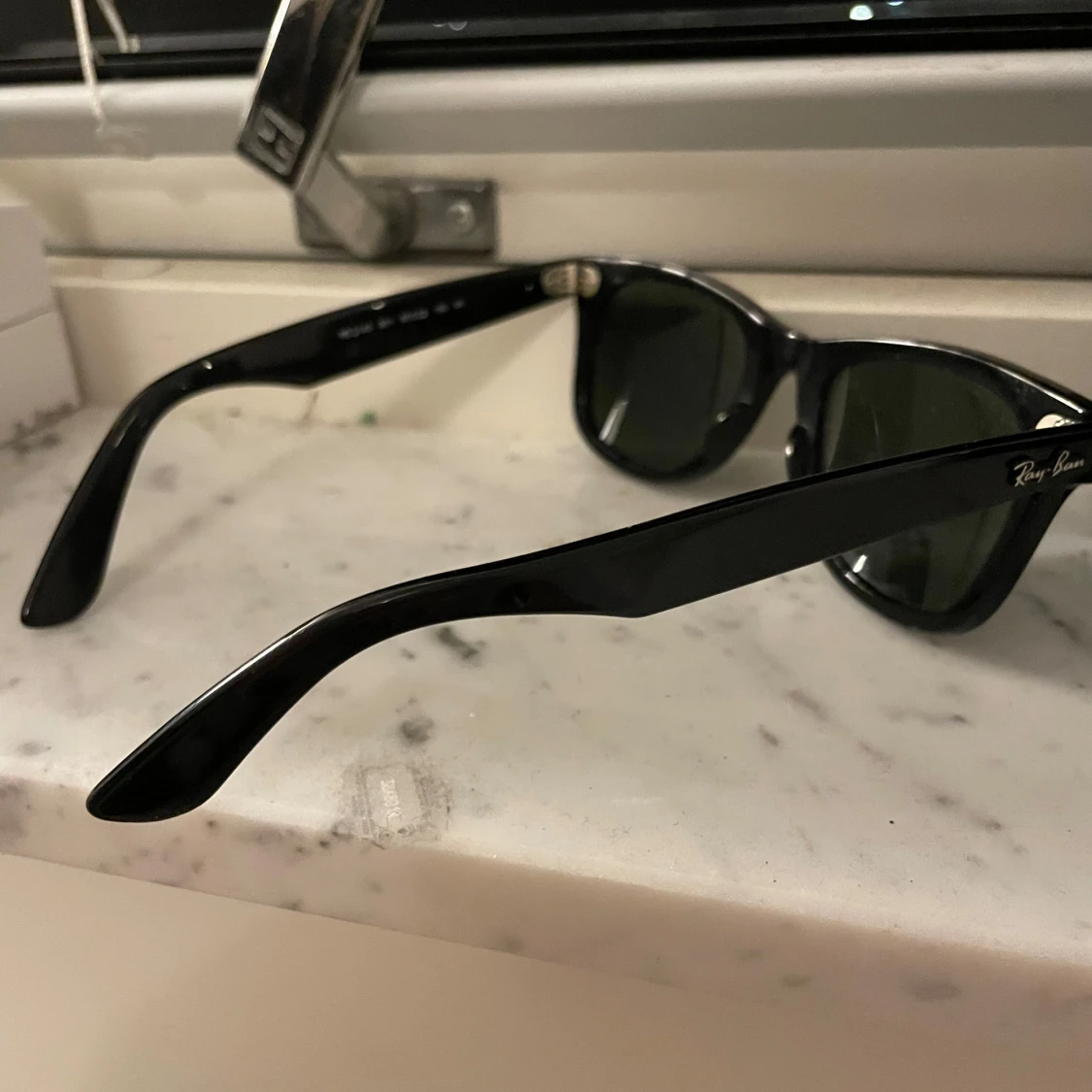 Svarta Wayfarer solglasögon från Ray-Ban - 3