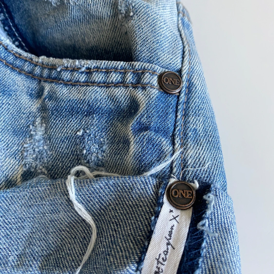 Jeansshorts från One Teaspoon stl 26  - 4