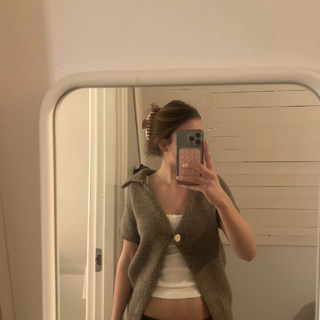 Beige/brun stickad kofta  - 1