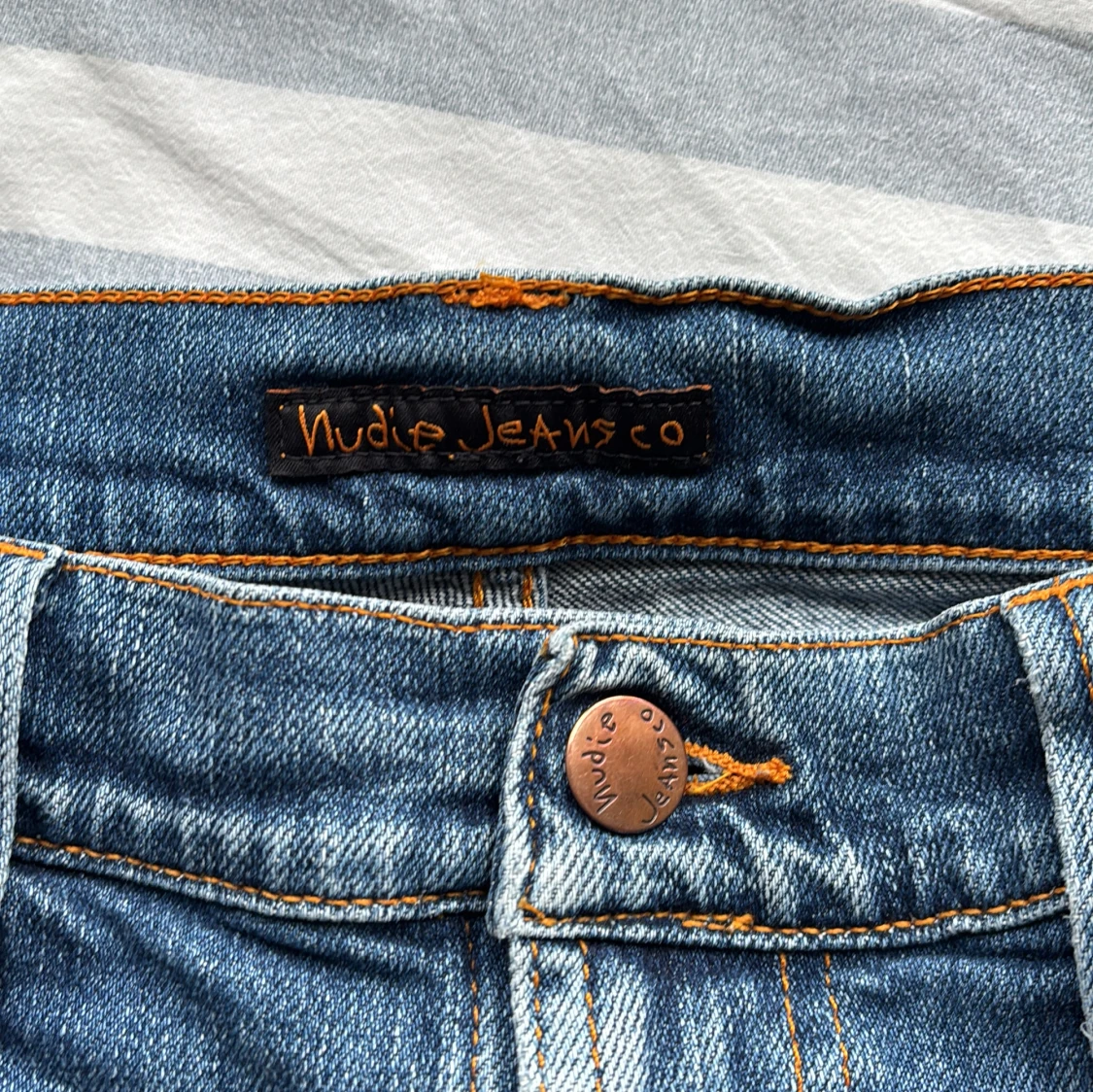 Blå jeans från Nudie Jeans - 4