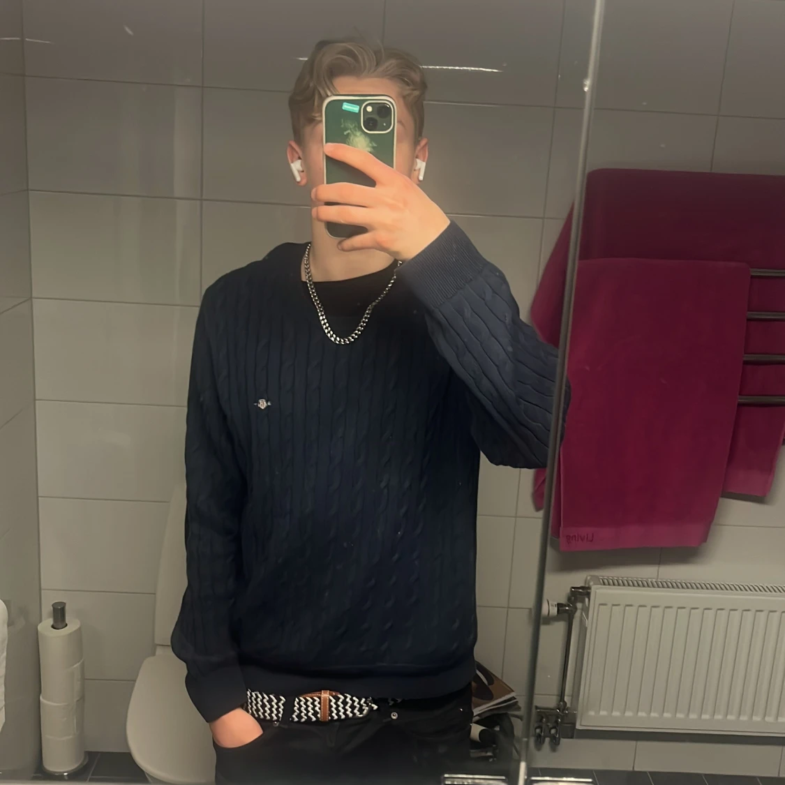 Mörkblå kabelstickad tröja från Gant - 2