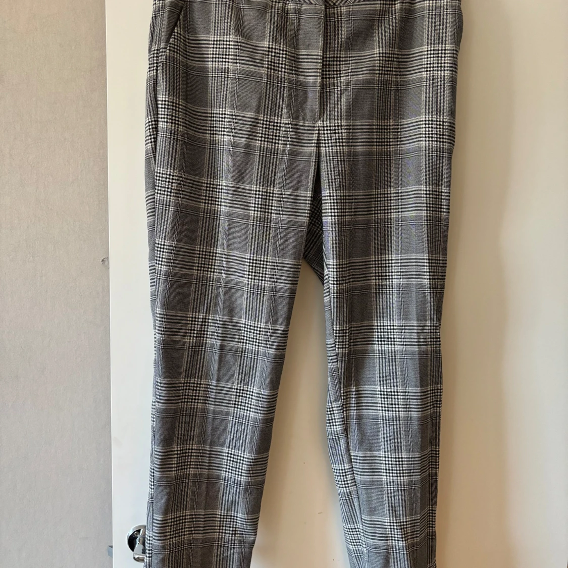 Grå rutig kavaj med bälte - 2