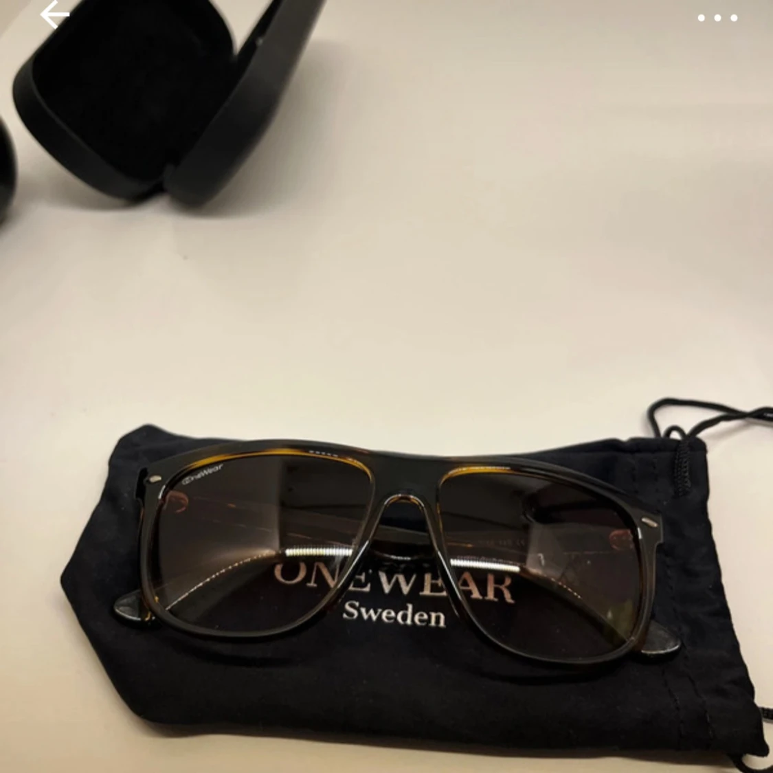 Solglasögon från ONEWEAR Sweden - 2
