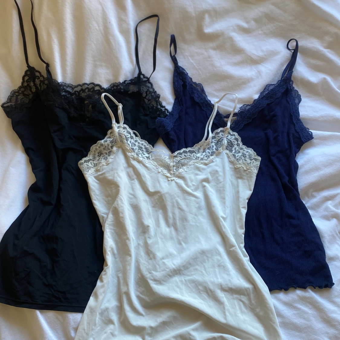 3 spetslinnen från Lindex & Amisu