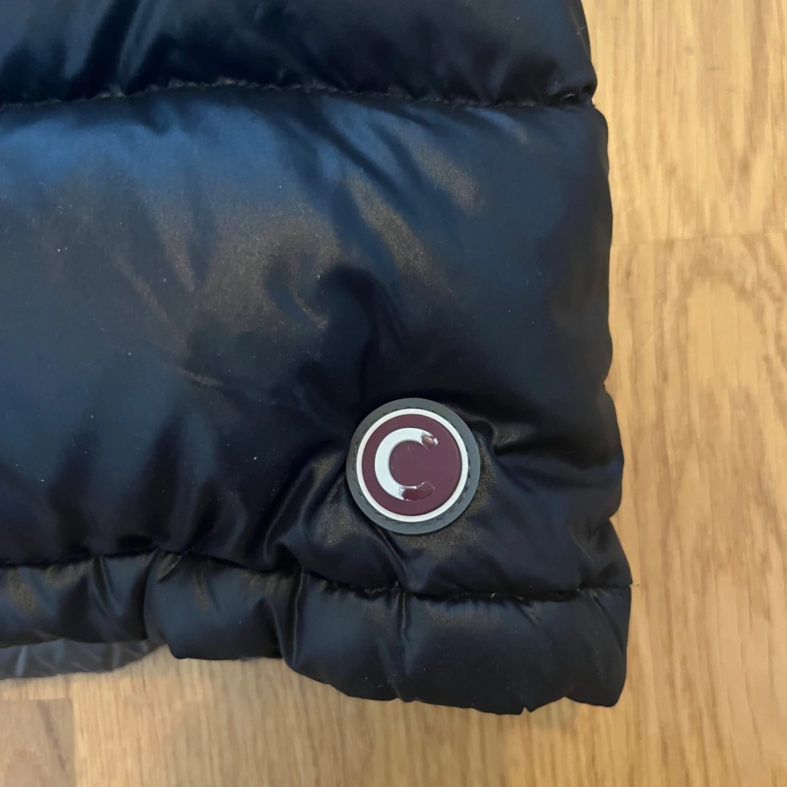 Svart/mörkblå pufferjacka från Colmar - 4