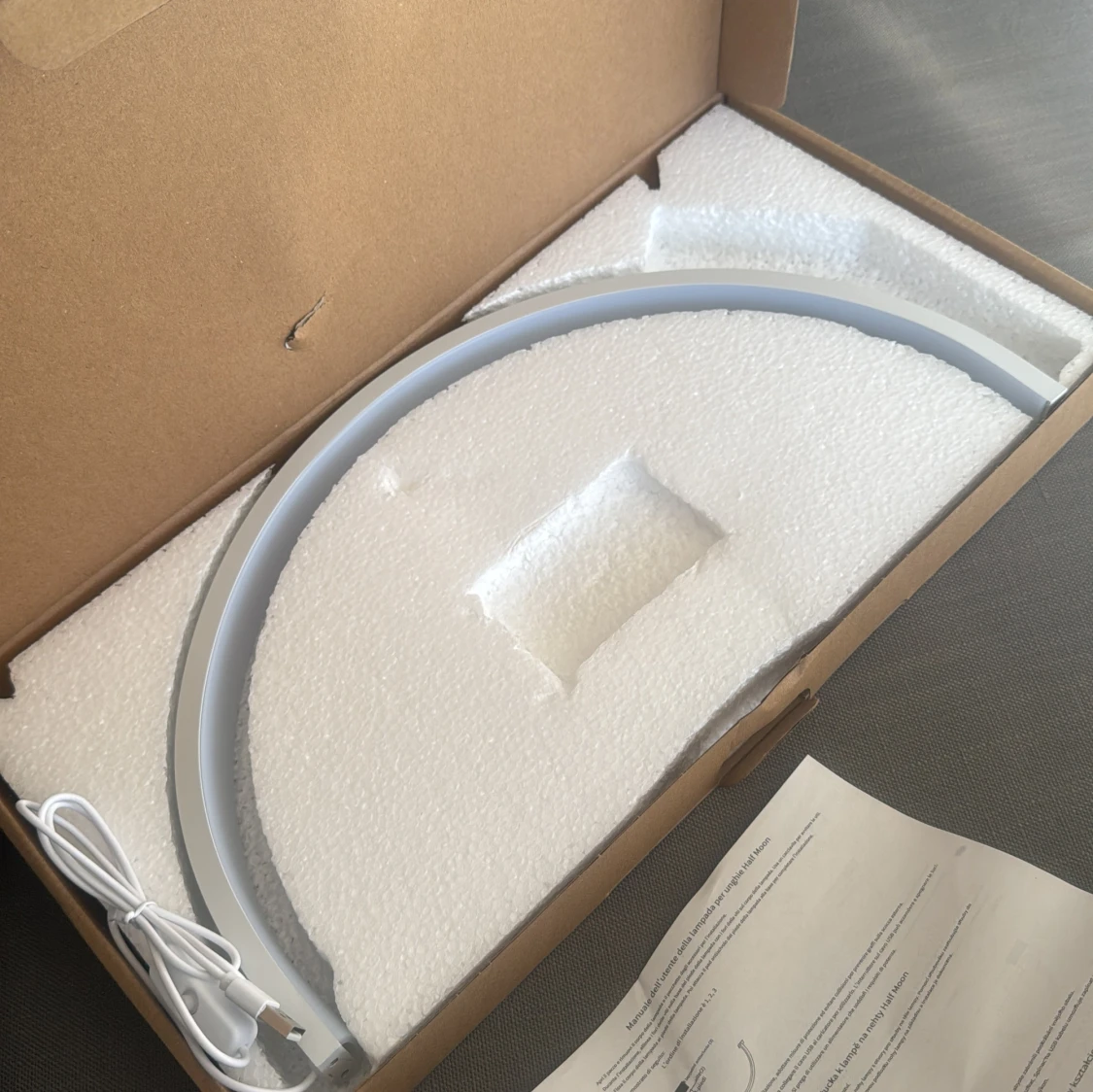 Beauty Lamp Half Moon - 1