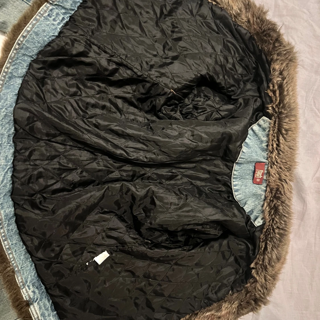 Jeansjacka med fuskpäls från Flash - 2