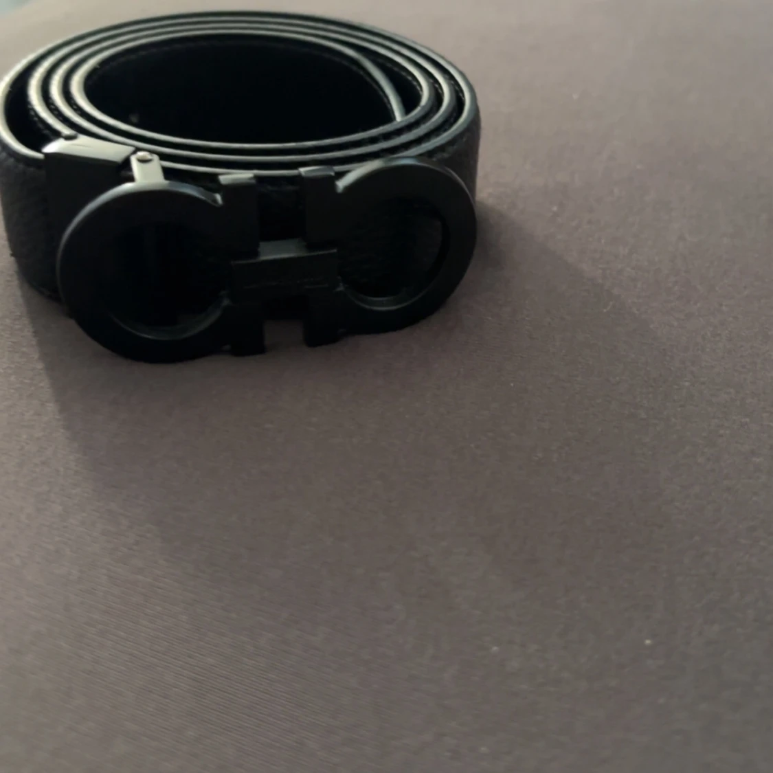 Svart Ferragamo skärp i skinn