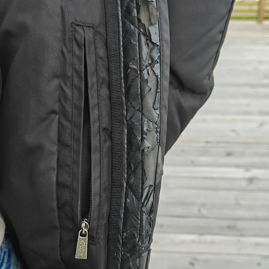 Svart dunjacka med päls från Pajar - 4