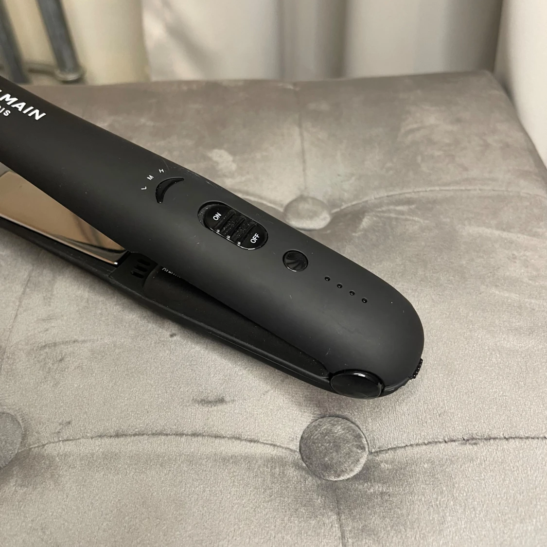 Balmain Paris Cordless Hair Straightener - 2