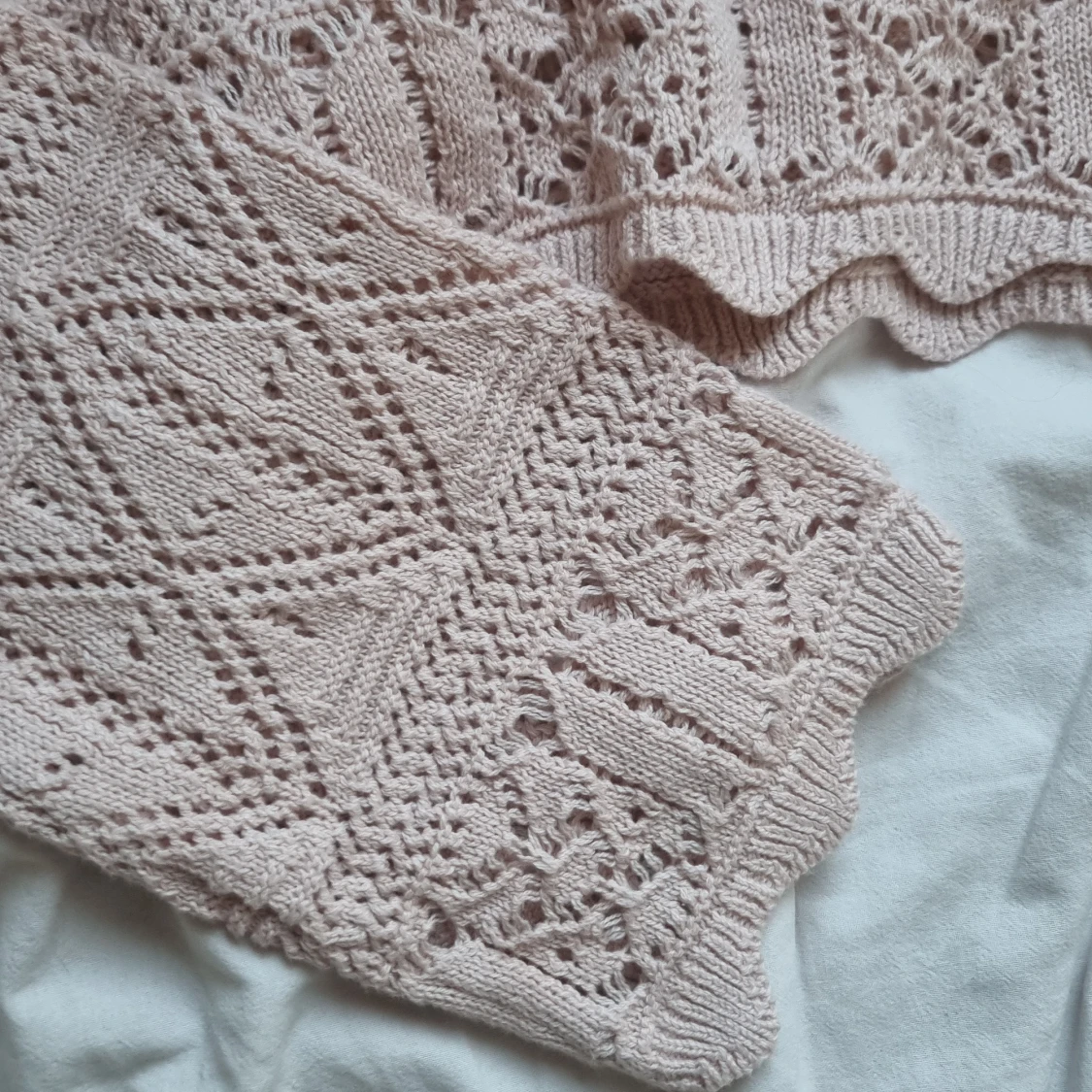 Ljusrosa stickad tröja från H&M - 1