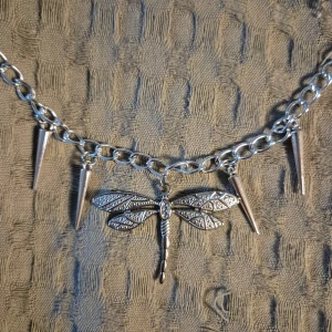 Silver halsband  - GRATIS GÅVA MED VARGE ORDER!! Supertrendig stockholmsstil tjejer, halsband silver. Vinter ring smycke. Gjord av stål, jag svarar och skickar alltid snabbt!