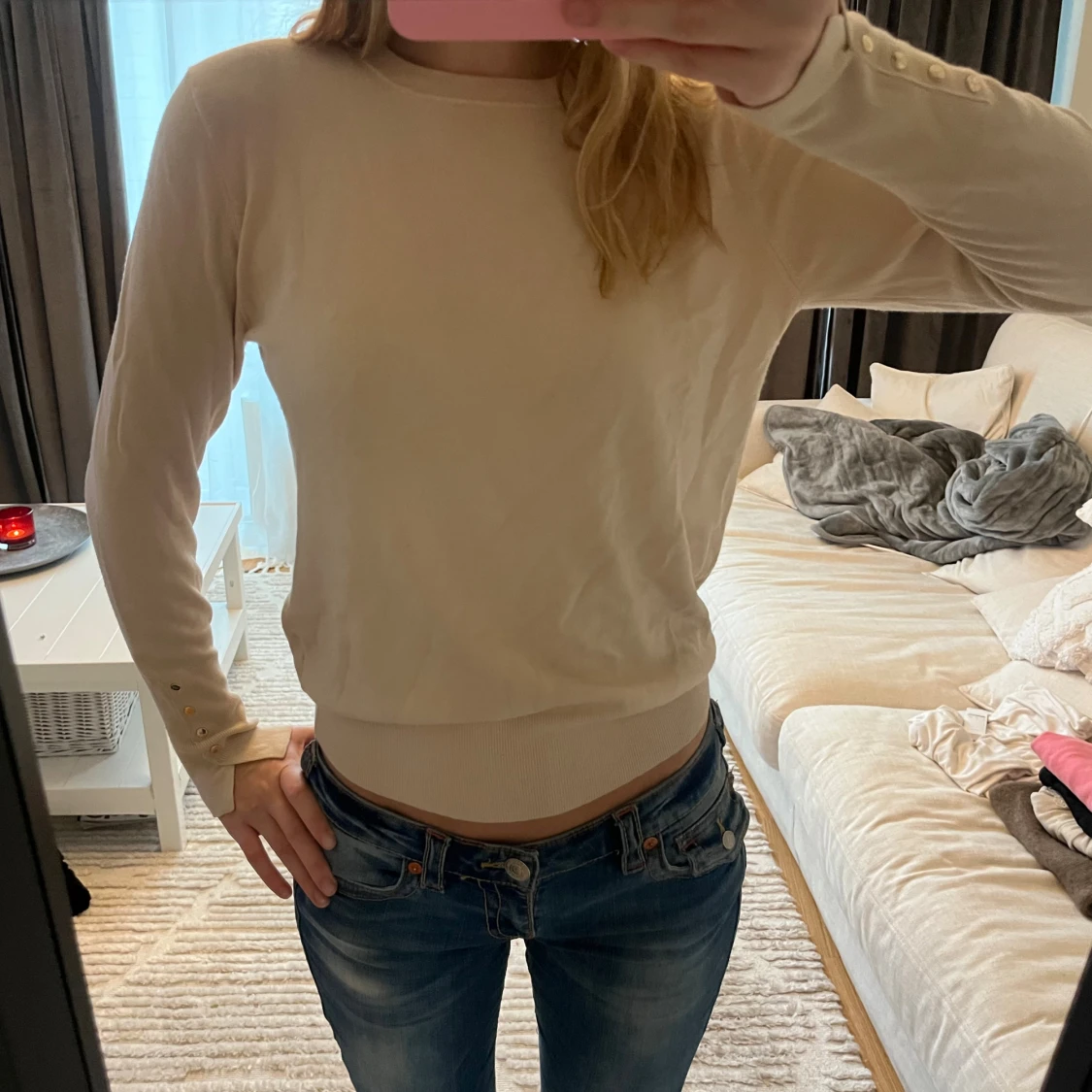 Beige långärmad tröja med knappar