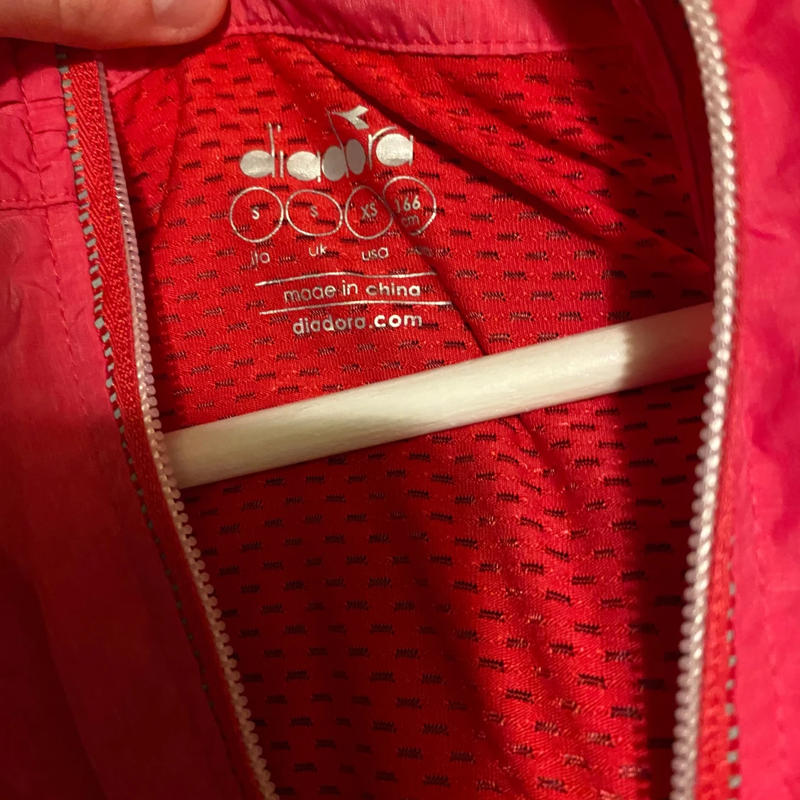 Röd vindjacka från Diadora XS - 2