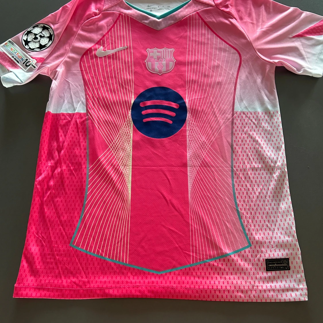 Unik rosa FC Barcelona tröja