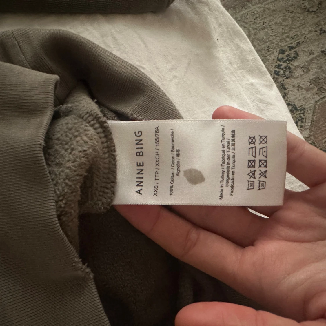 Grå hoodie från Anine Bing - 3