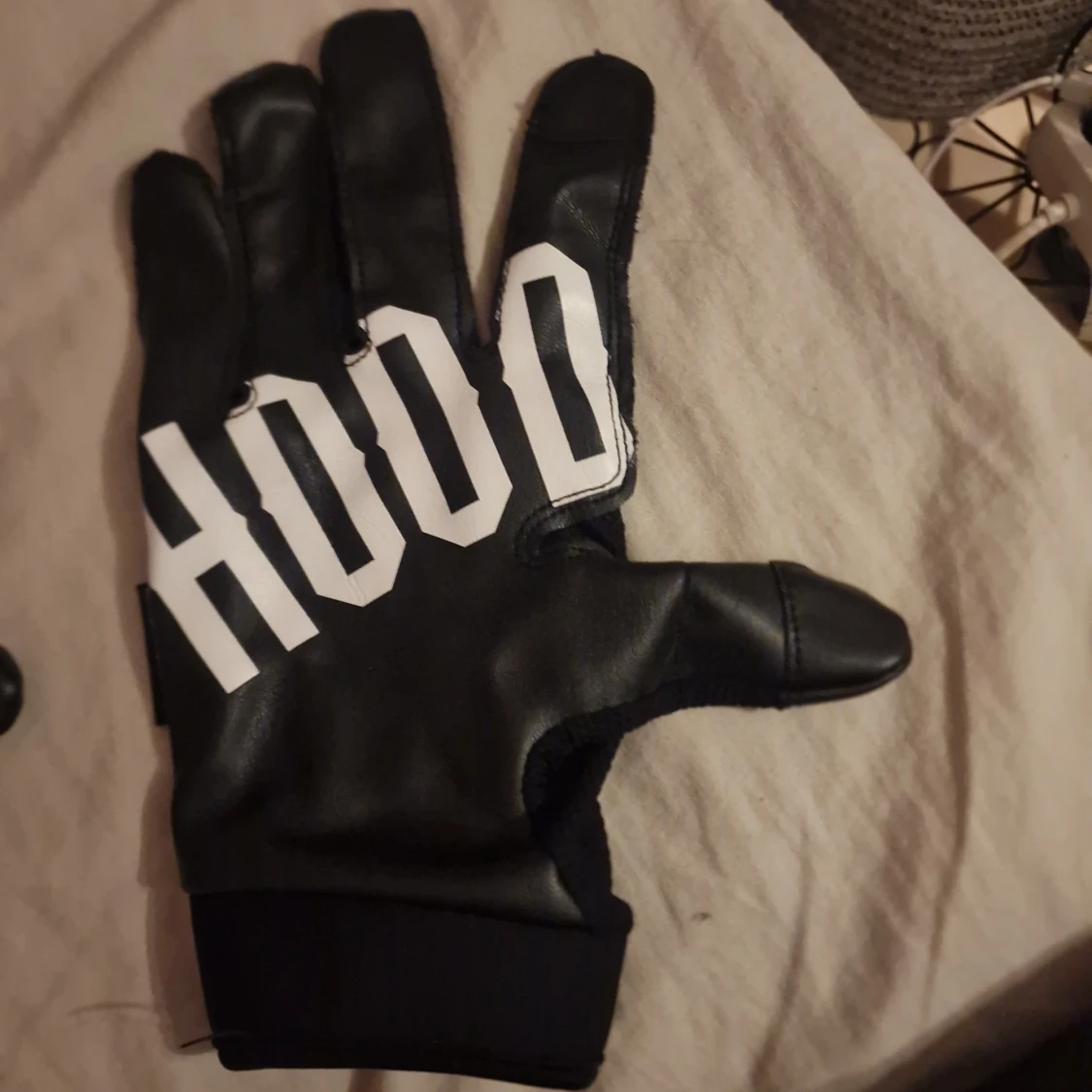 Svarta Hoodrich handskar