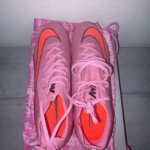 Nike Mercurial Vapor 16 ”Mad Ready” Pack - Säljer helt nya Nike Mercurial Vapor 16 för att det är för små det är helt nya