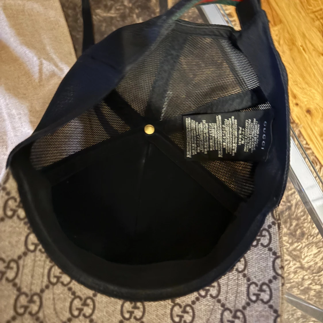 Gucci keps med GG-mönster och orm - 1