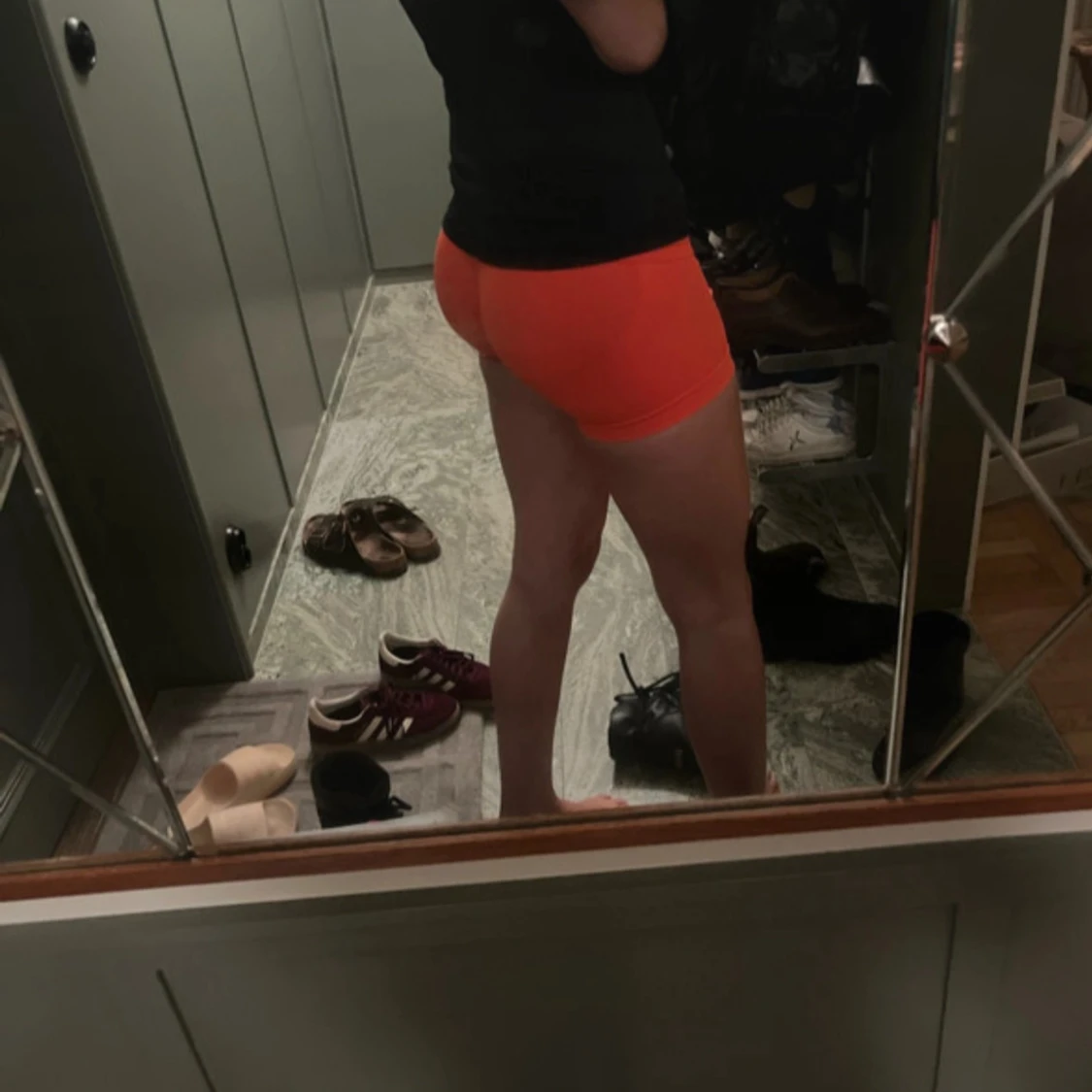 Orange träningstights-shorts från DFYNE - 1