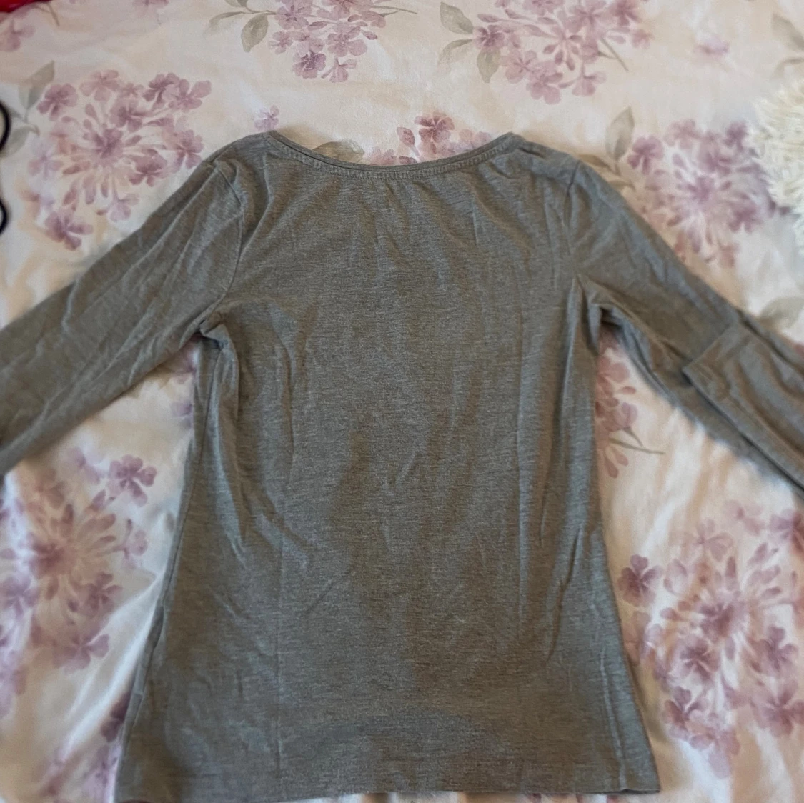 Grå långärmad tröja - 1