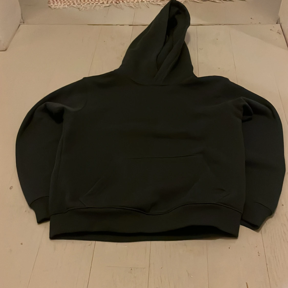 Mörk grön hoodie med mjuk fleece