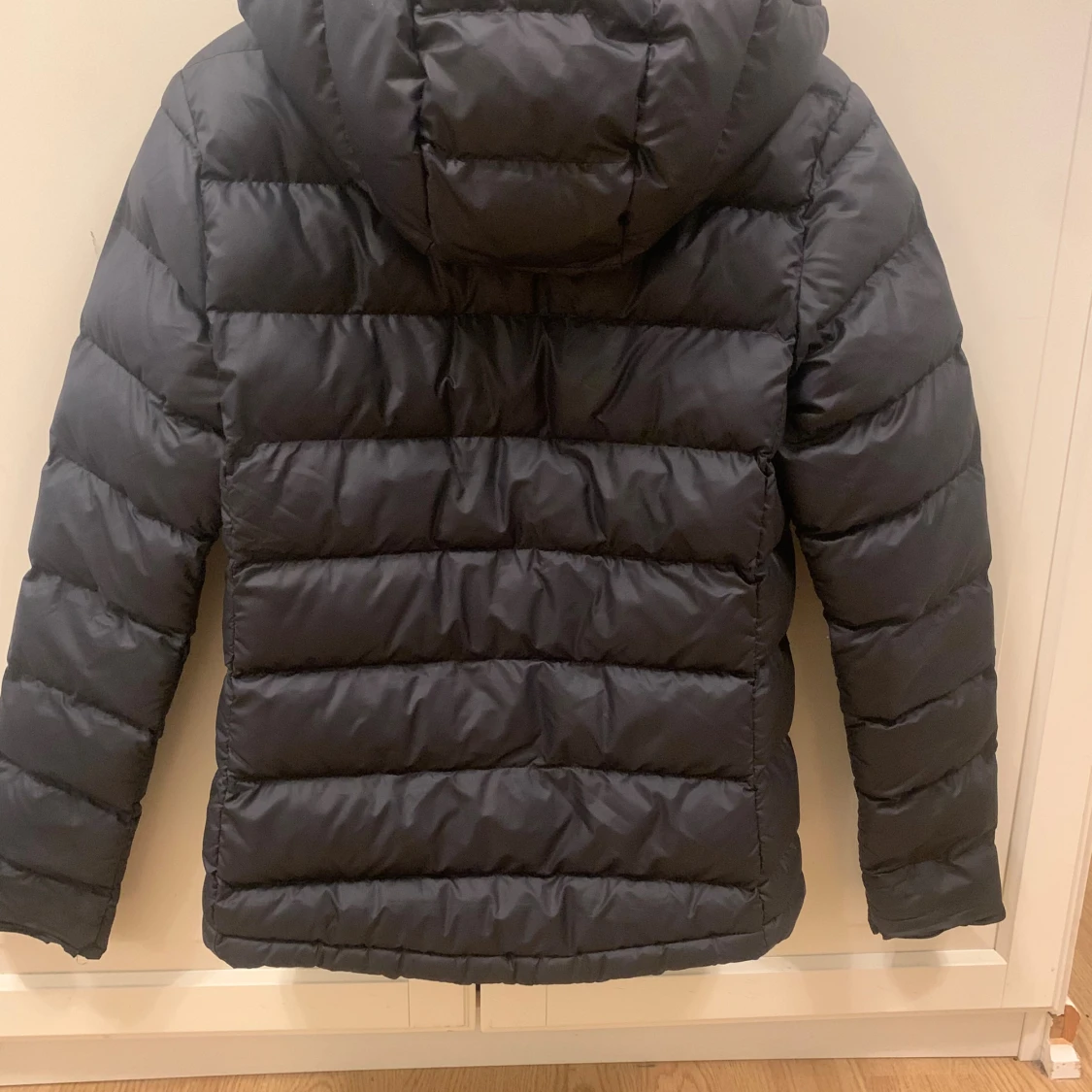 Svart pufferjacka från Adidas XS - 1